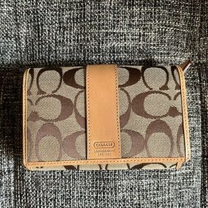 NWOT Coach signature canvas wallet